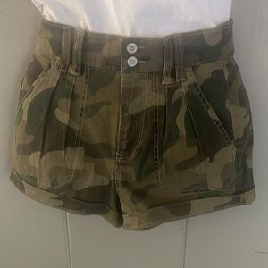 Hollister Camouflage Shorts Green Cargo High Rise Military Grunge Retro Y2K